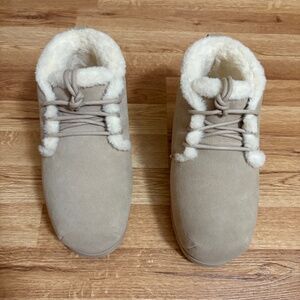 UGG Pumped Faux Fur Trim Lace up Boots